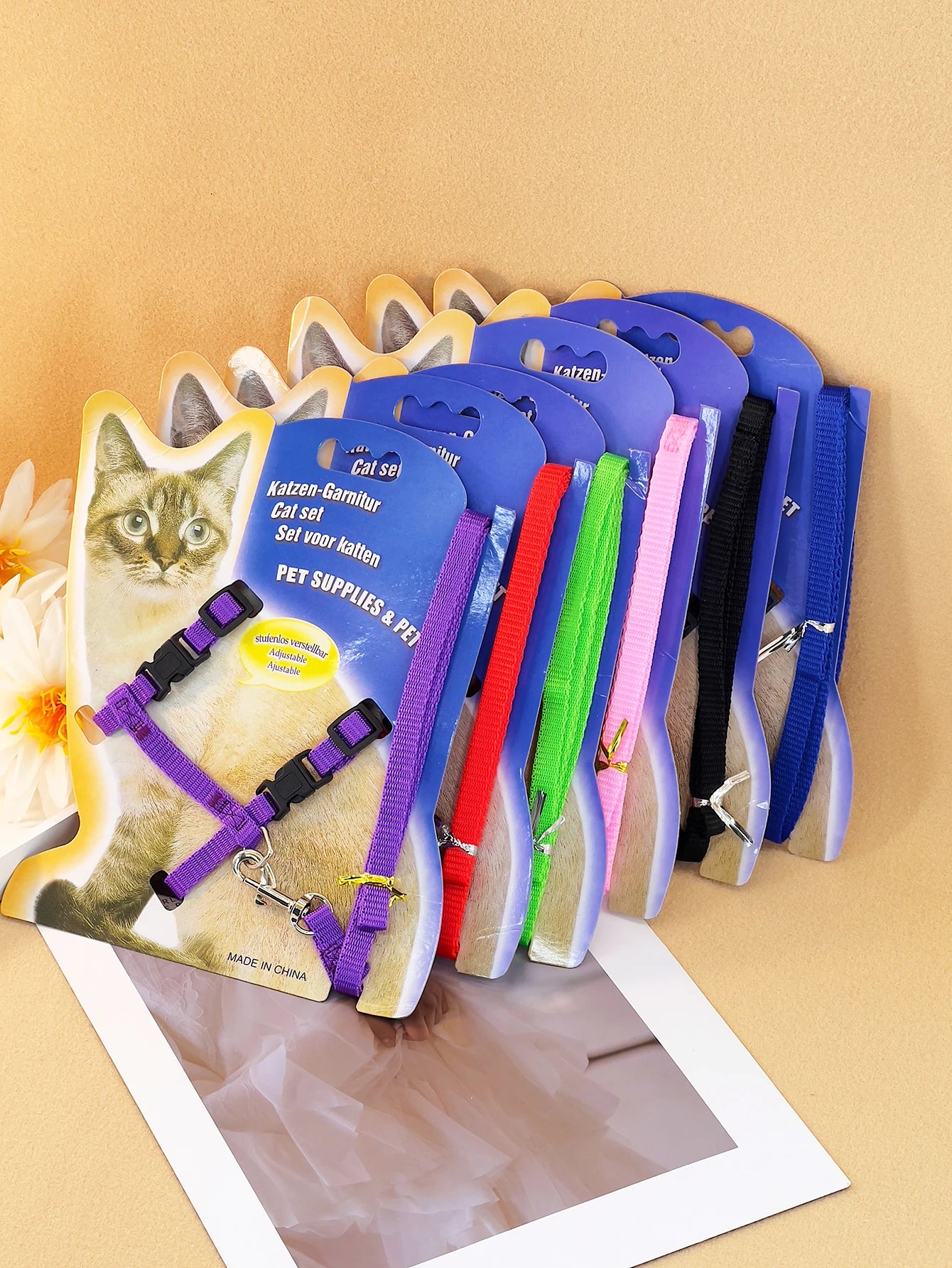 A Cat Leash, a Cat Leash, a Cat Leash, a Cat Leash, a Cat Leash, a Pet Chest Strap, a Cat Chain, and a Cat Leash